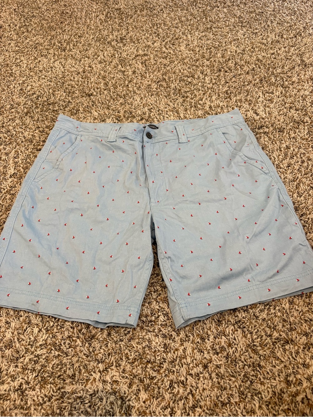 St. John’s Bay Men’s Comfort Stretch Sail Boat At Knee Shorts Size 40 - Picture 2 of 7